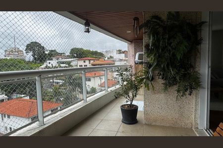 Apartamento à venda com 180m², 4 quartos e 3 vagas