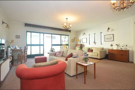 Casa à venda com 3 quartos, 250m² em Vila Madalena, São Paulo