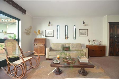 Casa à venda com 3 quartos, 250m² em Vila Madalena, São Paulo