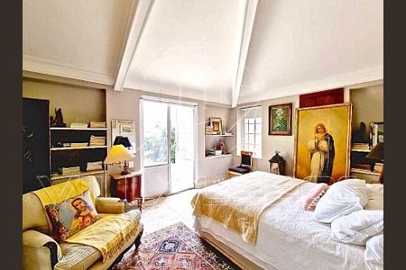 Casa à venda com 3 quartos, 574m² em Bela Aliança, São Paulo