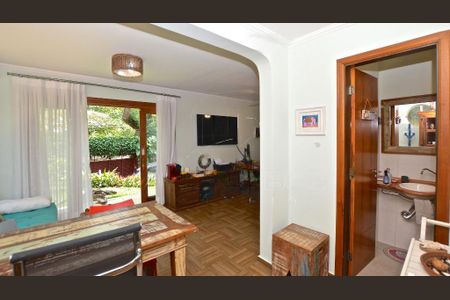 Casa à venda com 3 quartos, 470m² em Vila Madalena, São Paulo