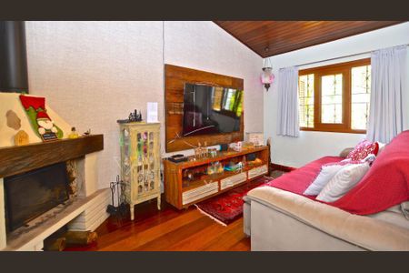 Casa à venda com 3 quartos, 470m² em Vila Madalena, São Paulo