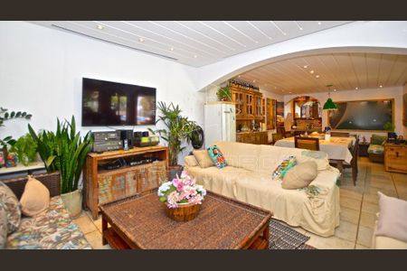 Casa à venda com 4 quartos, 509m² em Alto de Pinheiros, São Paulo