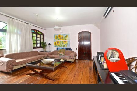 Casa à venda com 4 quartos, 509m² em Alto de Pinheiros, São Paulo