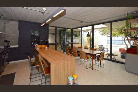 Casa à venda com 3 quartos, 280m² em Alto da Lapa, São Paulo