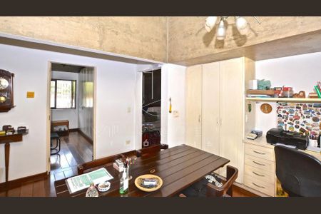 Casa à venda com 3 quartos, 521m² em Sumaré, São Paulo