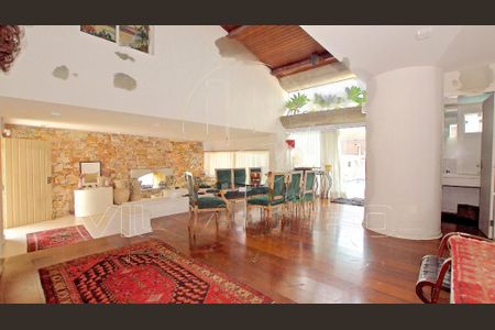 Casa à venda com 4 quartos, 471m² em Vila Ida, São Paulo