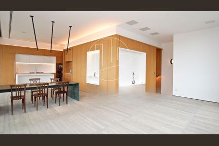 Apartamento à venda com 3 quartos, 260m² em Vila Madalena, São Paulo