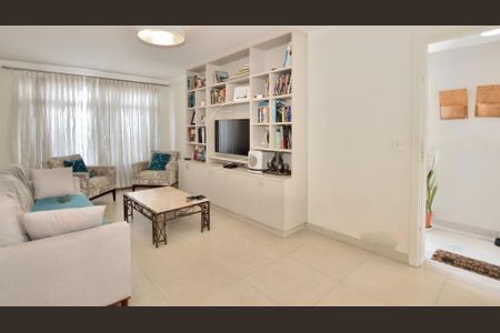 Casa à venda com 186m², 3 quartos e 2 vagas