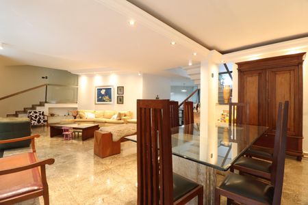 Sala de casa para alugar com 3 quartos, 360m² em Lídice, Uberlândia