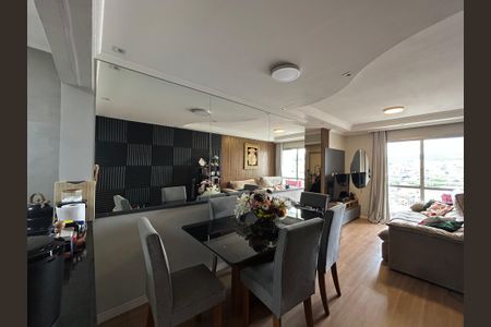 Sala de apartamento à venda com 2 quartos, 62m² em Jardim Mariliza, São Paulo