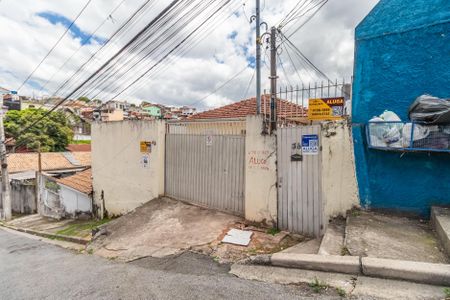 Casa para alugar com 30m², 1 quarto e sem vaga Casa para alugar com 30m², 1 quarto e sem vagaFachada