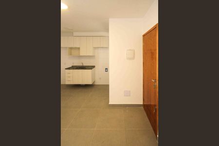 Sala de apartamento para alugar com 1 quarto, 30m² em Vila Paulo Silas, São Paulo
