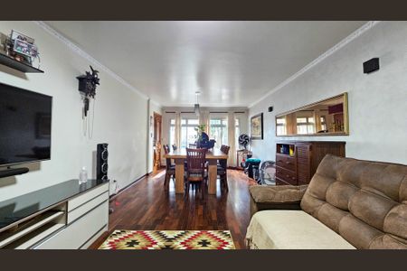 Sala  de casa à venda com 5 quartos, 252m² em Cupecê, São Paulo