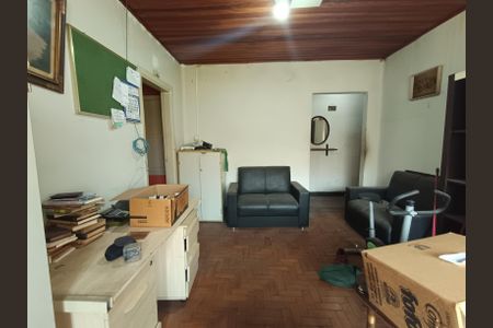 Casa para alugar com 4 quartos, 271m² em Chácara Inglesa, São Paulo