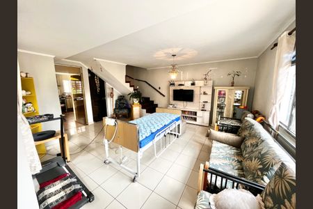 Sala de casa à venda com 3 quartos, 225m² em Vila Prado, São Paulo