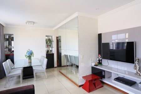 Sala de apartamento à venda com 3 quartos, 90m² em Cidade Nova, Belo Horizonte