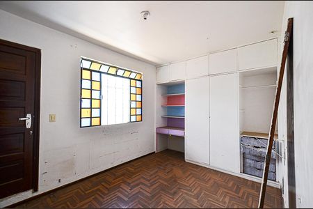 Quarto 2 de casa para alugar com 5 quartos, 270m² em São Pedro, Belo Horizonte