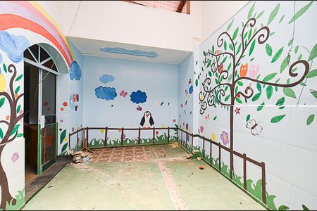 Área externa de casa para alugar com 5 quartos, 270m² em São Pedro, Belo Horizonte