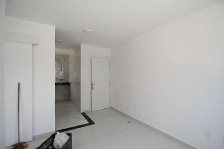 Apartamento para alugar com 83m², 2 quartos e 1 vagaSala