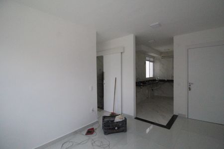 Apartamento para alugar com 83m², 2 quartos e 1 vagaSala