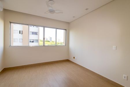 Sala de apartamento à venda com 2 quartos, 64m² em Cambuí, Campinas