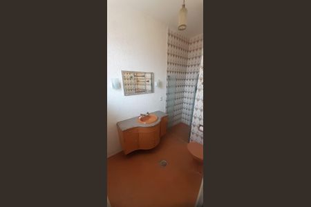 Banheiro de casa para alugar com 4 quartos, 363m² em Floresta, Belo Horizonte