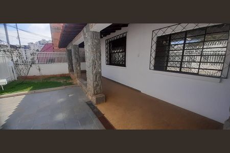 Varanda de casa para alugar com 4 quartos, 363m² em Floresta, Belo Horizonte