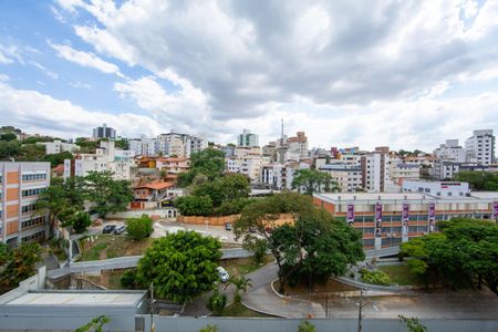 VISTA de apartamento à venda com 3 quartos, 90m² em Grajaú, Belo Horizonte