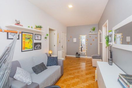 Sala  de apartamento para alugar com 1 quarto, 60m² em Auxiliadora, Porto Alegre