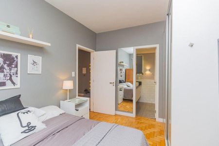 Quarto  de apartamento para alugar com 1 quarto, 60m² em Auxiliadora, Porto Alegre