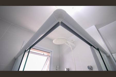 Banheiro de kitnet/studio para alugar com 1 quarto, 28m² em Vila Prudente, São Paulo