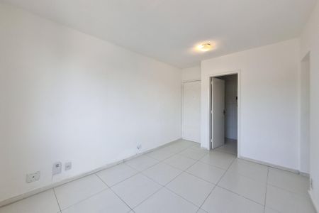 Sala de apartamento para alugar com 2 quartos, 60m² em Santa Rosa, Niterói