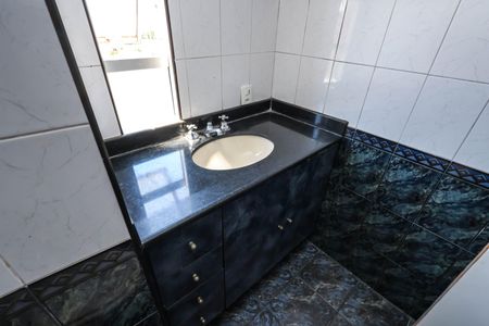 Apartamento para alugar com 60m², 2 quartos e 1 vaga Apartamento para alugar com 60m², 2 quartos e 1 vagaBanheiro
