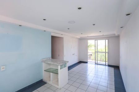 Sala de apartamento para alugar com 2 quartos, 60m² em Jardim Santa Emilia, São Paulo