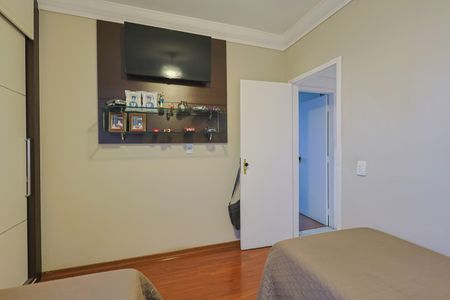 Apartamento à venda com 97m², 3 quartos e 1 vagaQuarto 2
