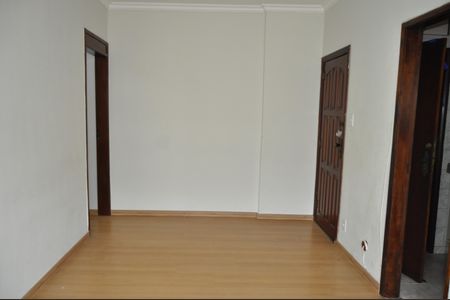 Apartamento para alugar com 72m², 2 quartos e 1 vagaSala