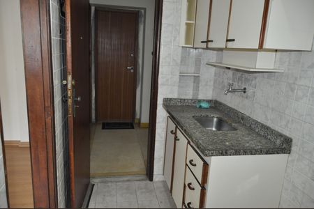 Apartamento para alugar com 72m², 2 quartos e 1 vagaCozinha