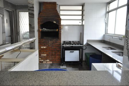 Apartamento para alugar com 72m², 2 quartos e 1 vagaÁrea comum