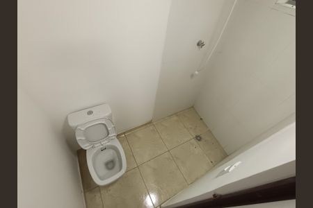 Studio para alugar com 31m², 1 quarto e sem vaga Studio para alugar com 31m², 1 quarto e sem vagaBanheiro Social