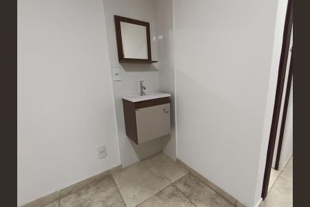 Studio para alugar com 31m², 1 quarto e sem vaga Studio para alugar com 31m², 1 quarto e sem vagaBanheiro Social