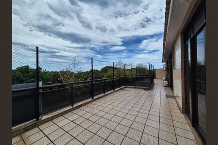 Apartamento para alugar com 350m², 4 quartos e 2 vagas Apartamento para alugar com 350m², 4 quartos e 2 vagasÁrea externa