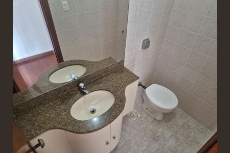 Apartamento para alugar com 350m², 4 quartos e 2 vagas Apartamento para alugar com 350m², 4 quartos e 2 vagasLavabo