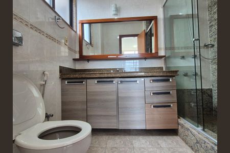 Apartamento para alugar com 350m², 4 quartos e 2 vagas Apartamento para alugar com 350m², 4 quartos e 2 vagasBanheiro suite 2