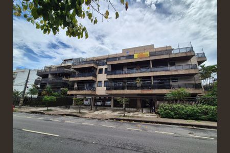 Apartamento para alugar com 350m², 4 quartos e 2 vagas Apartamento para alugar com 350m², 4 quartos e 2 vagasFachada