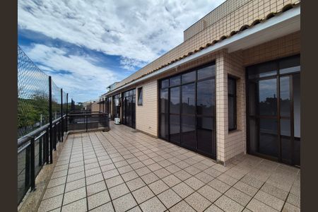 Apartamento para alugar com 350m², 4 quartos e 2 vagas Apartamento para alugar com 350m², 4 quartos e 2 vagasÁrea externa