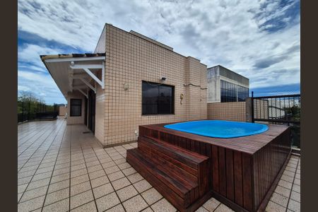 Apartamento para alugar com 350m², 4 quartos e 2 vagas Apartamento para alugar com 350m², 4 quartos e 2 vagasÁrea externa