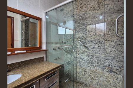 Apartamento para alugar com 350m², 4 quartos e 2 vagas Apartamento para alugar com 350m², 4 quartos e 2 vagasBanheiro suite 2