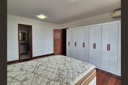 Apartamento para alugar com 350m², 4 quartos e 2 vagas Apartamento para alugar com 350m², 4 quartos e 2 vagasSuíte 2
