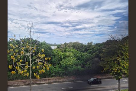 Apartamento para alugar com 350m², 4 quartos e 2 vagas Apartamento para alugar com 350m², 4 quartos e 2 vagasVista